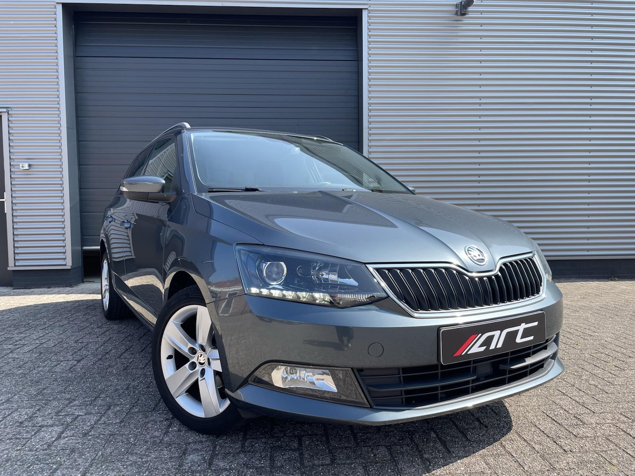 Skoda Fabia Combi - 1.2 TSI First Edition Ambition 1.2 TSI First Edition Ambition - AutoWereld.nl