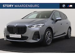 BMW 2-serie Active Tourer - 225e xDrive M Sport Automaat / Panoramadak / Achteruitrijcamera / Sportstoelen / Comfort A