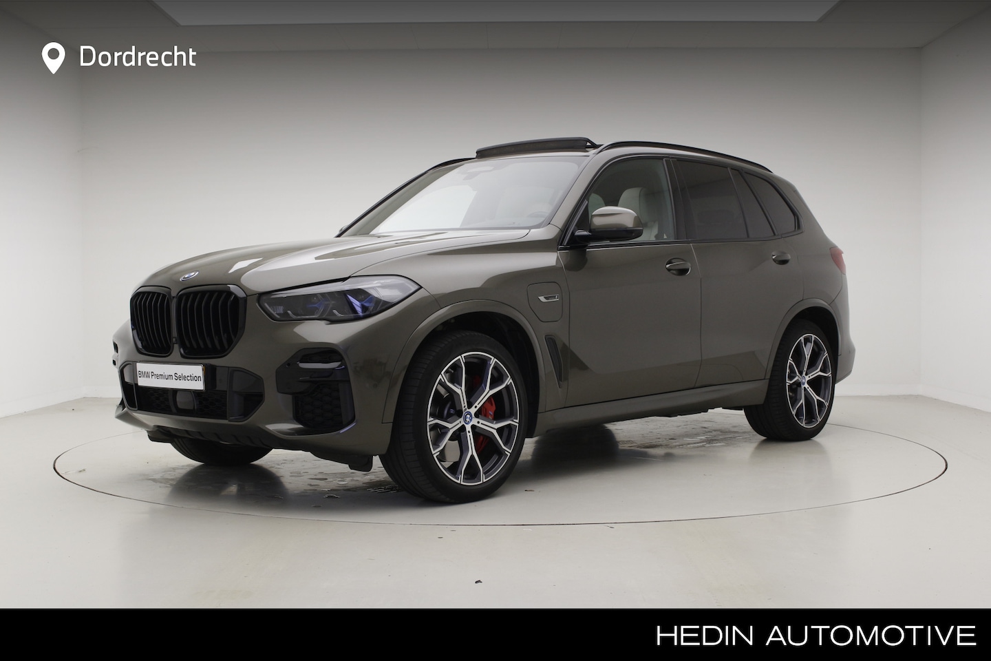 BMW X5 - xDrive45e M-Sport | 21" | Panorama | Soft-Close | CoPilot | Laser | Head-Up | 2 jaar Garan - AutoWereld.nl