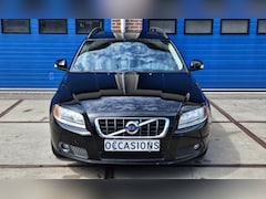 Volvo V70 - 2.4 D5 Momentum Automaat