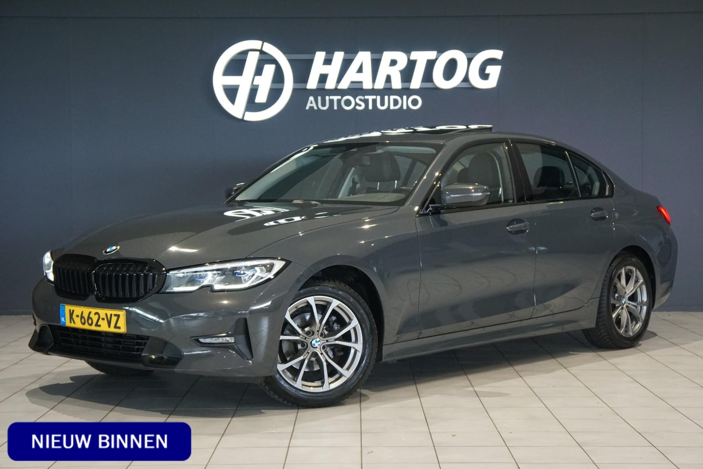 BMW 3-serie - 318i High Executive + SCHUIFDAK / LASERLIGHT / LEDER / TREKHAAK - AutoWereld.nl