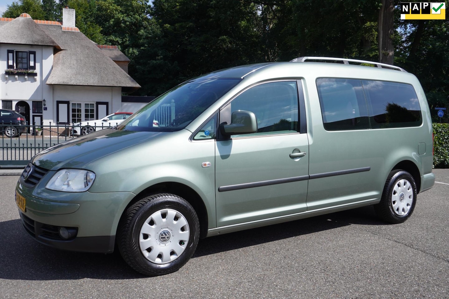 Volkswagen Caddy Maxi - 1.6 Optive 5p. 1.6 Optive 5p. - AutoWereld.nl