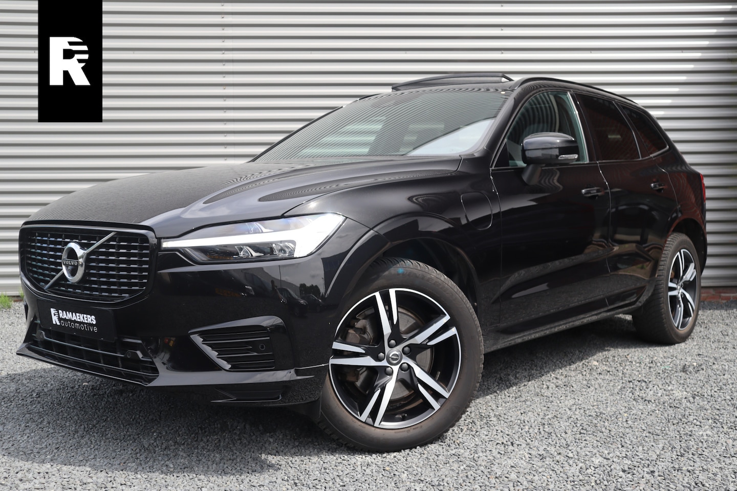 Volvo XC60 - 2.0 Recharge T6 AWD R-Design Panorama dak / Head-Up / Harman Kardon / 360 camera / Adaptie - AutoWereld.nl