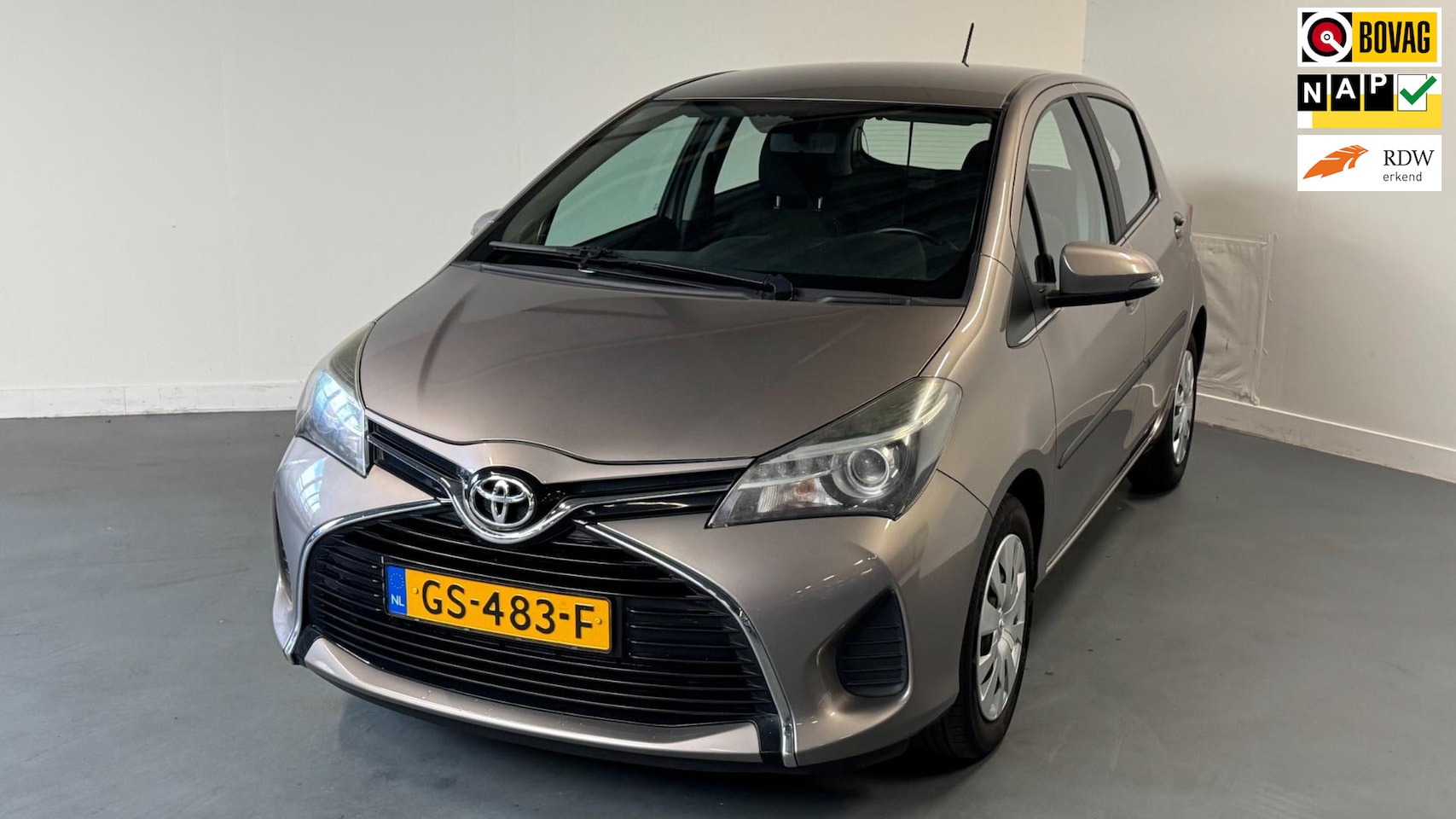Toyota Yaris - 1.3 VVT-i Style | DEALER OND. | NAVI | PARKEERCAMERA | CRUISE CONTROL | - AutoWereld.nl