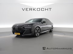 BMW 7-serie - 750e xDrive M Sport | Pano | Skylounge | HUD | Soft Close | Luchtvering | Massage | B&W |
