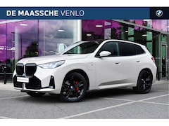 BMW X3 - xDrive30e M Sport Automaat / Panoramadak / Trekhaak / Sportstoelen / Adaptieve LED / Parki