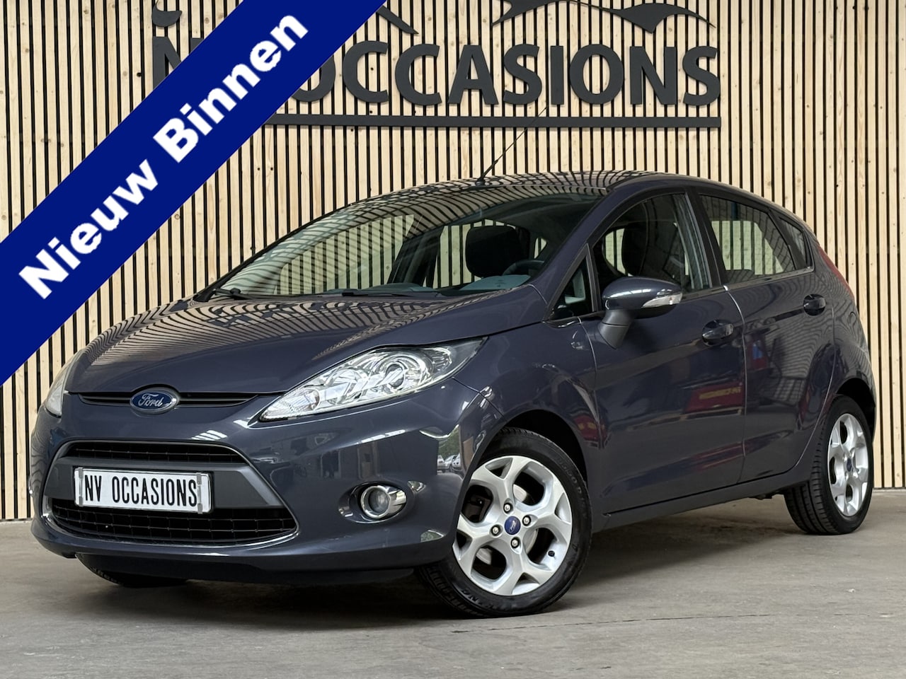Ford Fiesta - 1.4 Titanium AUTOMAAT/15"LV/AIRCO/112DKM/UNIEK! - AutoWereld.nl