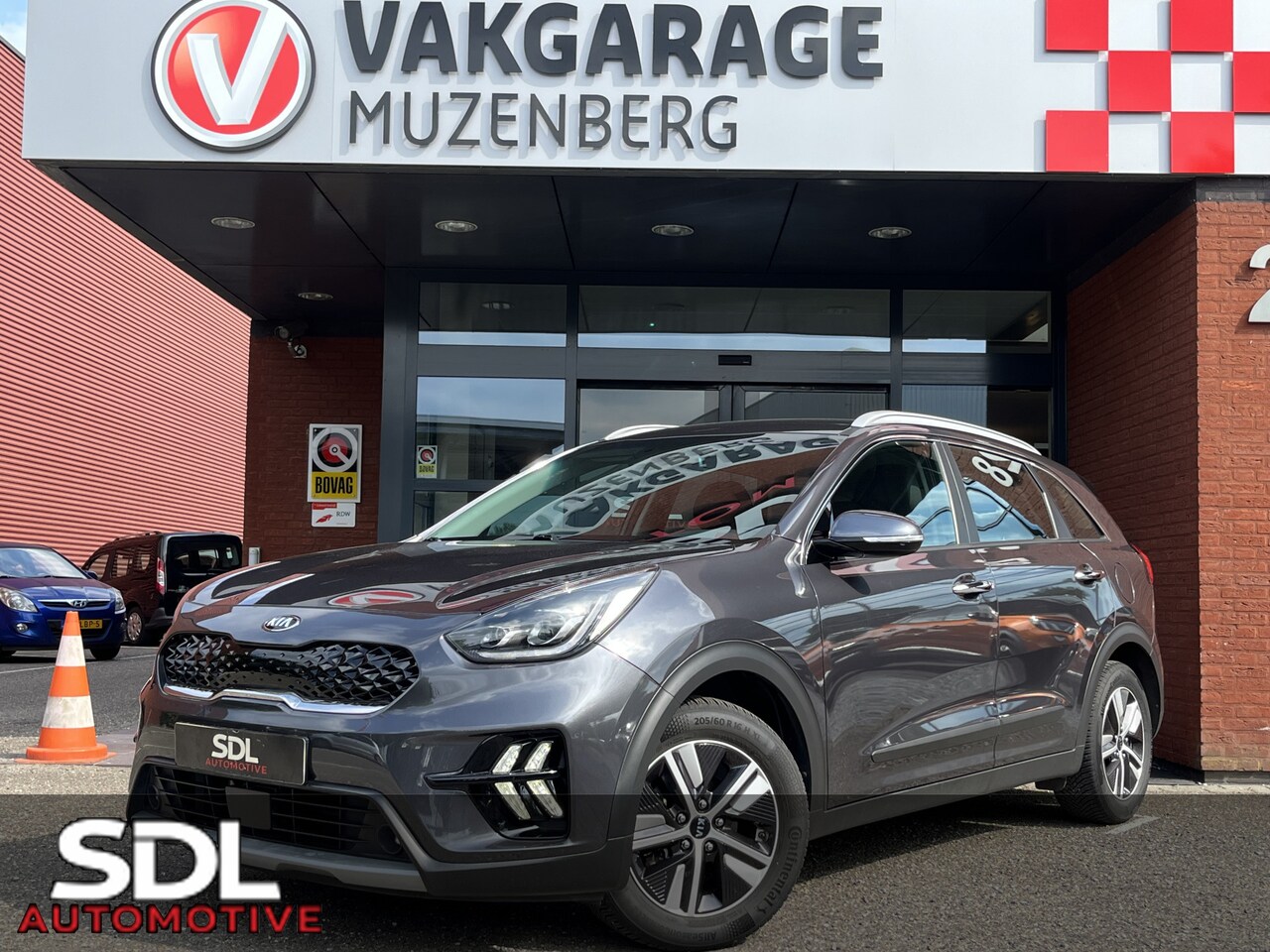Kia Niro - 1.6 GDi Hybrid DynamicPlusLine // NAVI // CAMERA // CLIMA // ADAPTIVE CRUISE // DODENHOEK - AutoWereld.nl