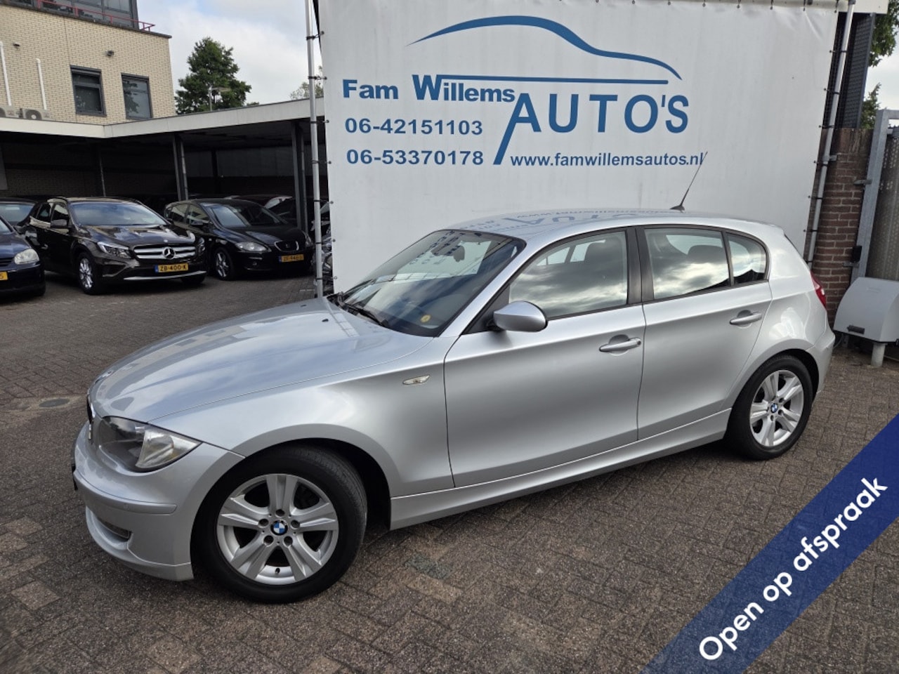 BMW 1-serie - 116i Business Line Automaat Nap - AutoWereld.nl