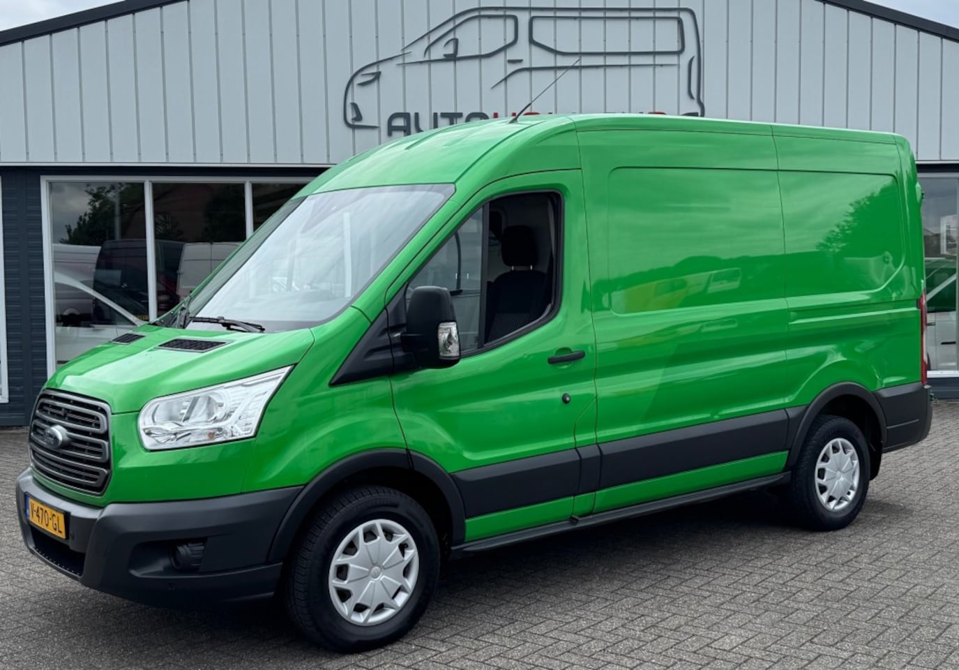 Ford Transit - 2.0 TDCI 96KW 131PK L2H2 EURO 6 NAVIGATIE/ AIRCO/ CRUISE CONTROL/ TREKHAAK - AutoWereld.nl