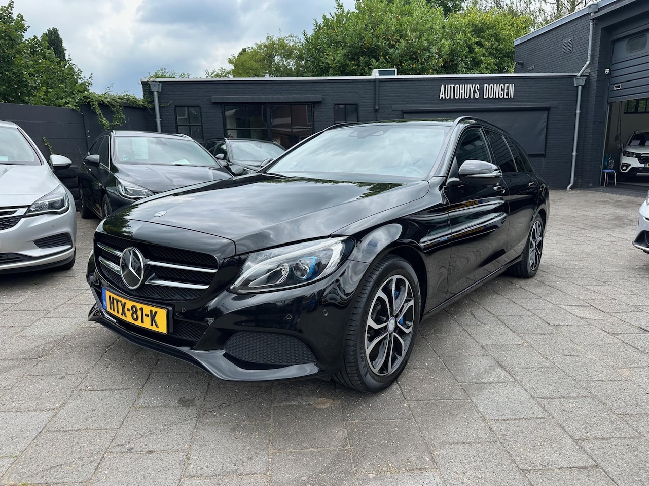 Mercedes-Benz C-klasse Estate - 350 e (279pk!!) Estate! Burmester! Navi! - AutoWereld.nl