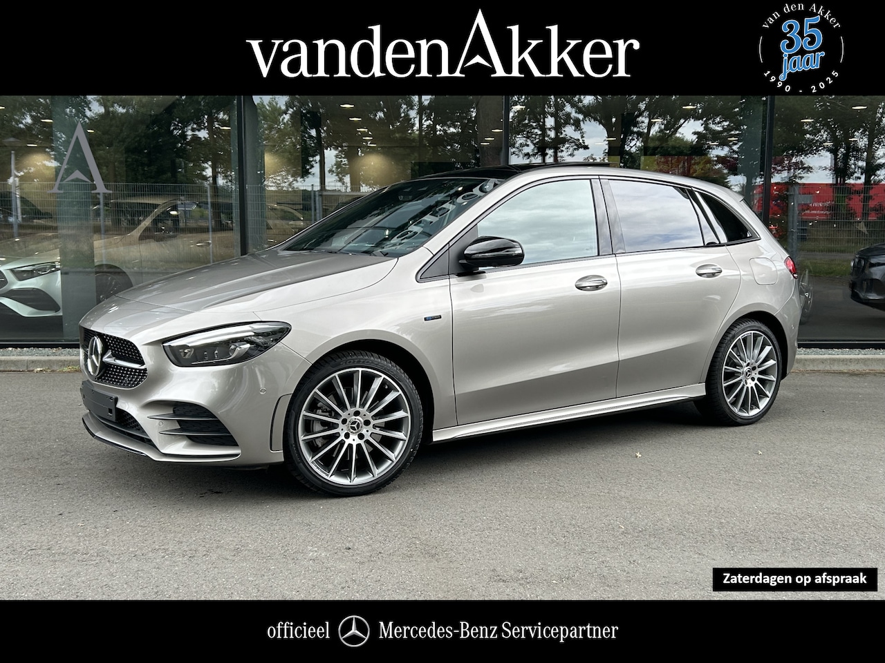 Mercedes-Benz B-klasse - 250e AMG // Trekhaak // Panoramadak // Stoelkoeling // Distronic // Leder // Memory // Key - AutoWereld.nl