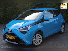 Toyota Aygo - 1.0 VVT-i x-play 72PK AUTOMAAT | Airco | Camera | Elektrische ramen & Spiegels | Stuurbedi