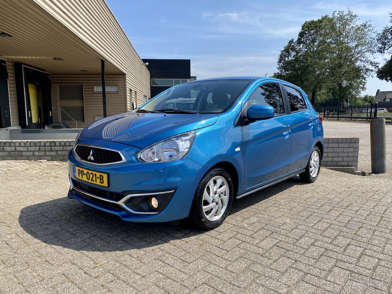 Mitsubishi Space Star - 1.2 Life 80 PK [ fm navi,airco,audio,lmv ] - AutoWereld.nl