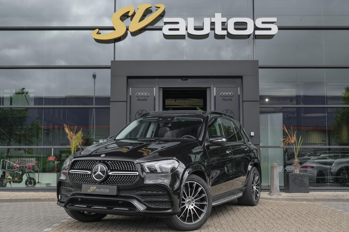 Mercedes-Benz GLE-Klasse - GLE350de 320pk AMG Hybrid 4MATIC Panoramadak *BTW* Night pakket Burmester Widescreen 21" L - AutoWereld.nl