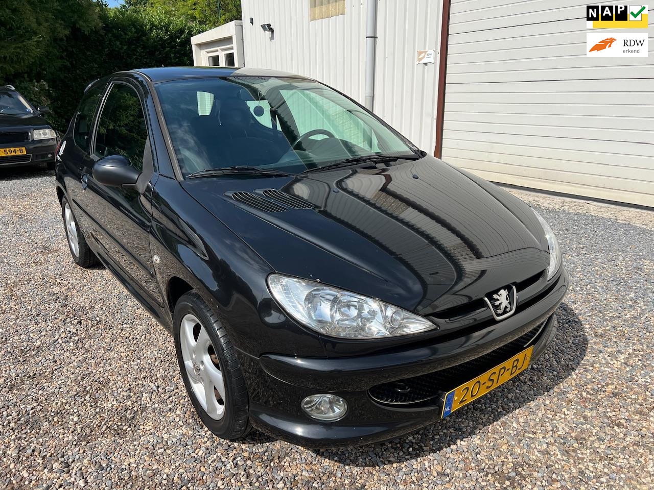 Peugeot 206 - 1.4-16V Air-line 3 Sport AIRCO.NAP!ZEER GOEDE STAAT! - AutoWereld.nl