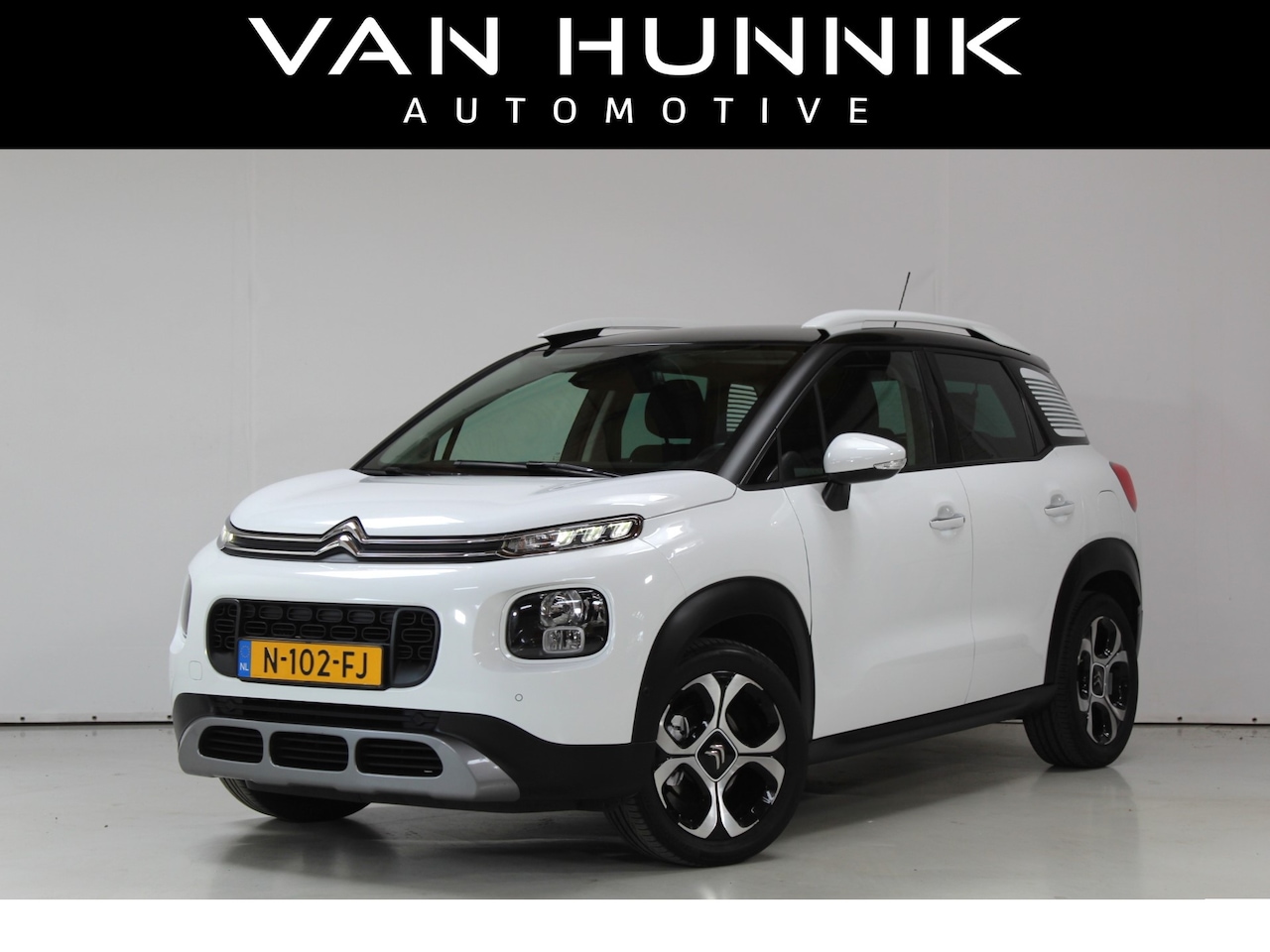 Citroën C3 Aircross - 1.2 PT 110PK Shine | Automaat | Keyless | Trekhaak | Camera - AutoWereld.nl