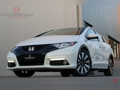 Honda Civic Tourer - 1.8 / Automaat / Camera / Stoelverwarming / Dealer OH