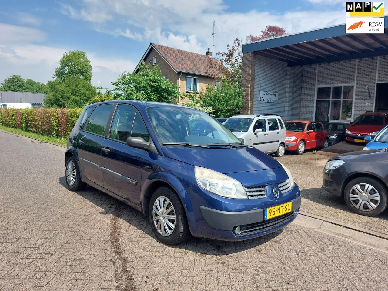 Renault Scénic - 1.6-16V Expression Basis 1.6-16V Expression Basis MPV - AutoWereld.nl
