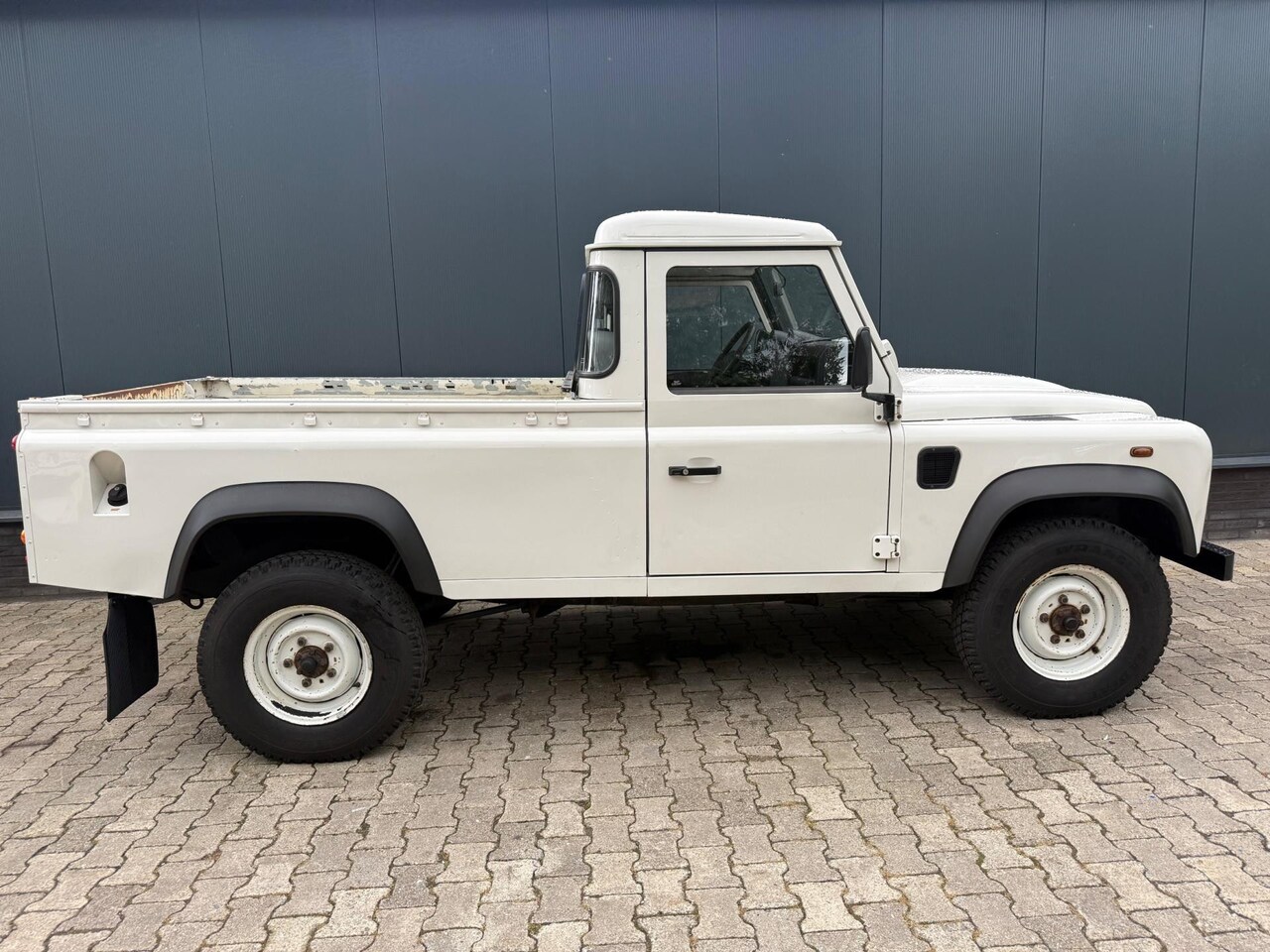 Land Rover Defender 110 - 2.4 TD 110" S - AutoWereld.nl
