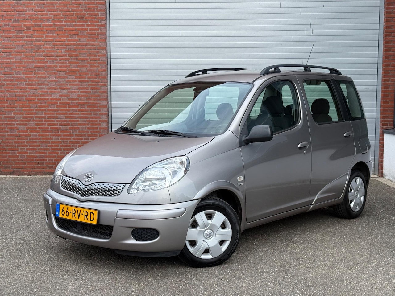 Toyota Yaris Verso - 1.3 VVT-i Sol| AUTOMAAT| AIRCO| NEW APK - AutoWereld.nl