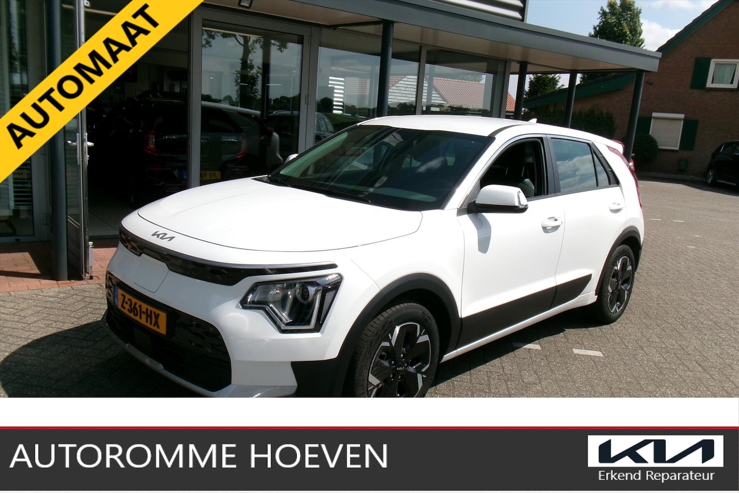 Kia e-Niro - 64,8 kWh 204pk Automaat Light Edition Org. Ned. Trekhaak - AutoWereld.nl