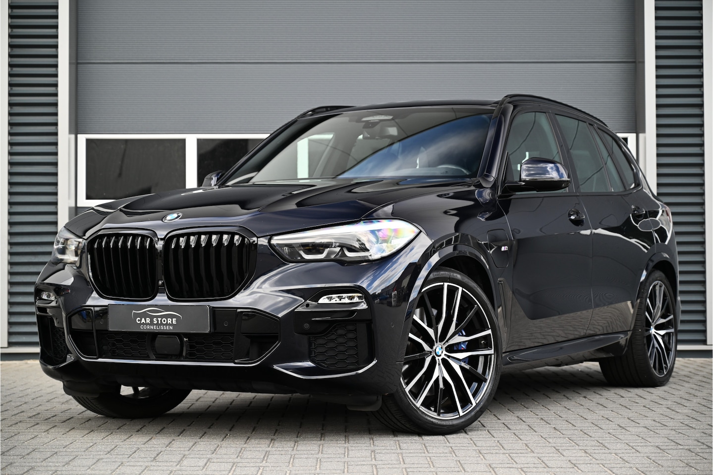 BMW X5 - xDrive45e M-SPORT / PANO / HARMAN KARDON / 360 CAMERA / COMFORTSTOELEN / NL AUTO / 1E EIGE - AutoWereld.nl