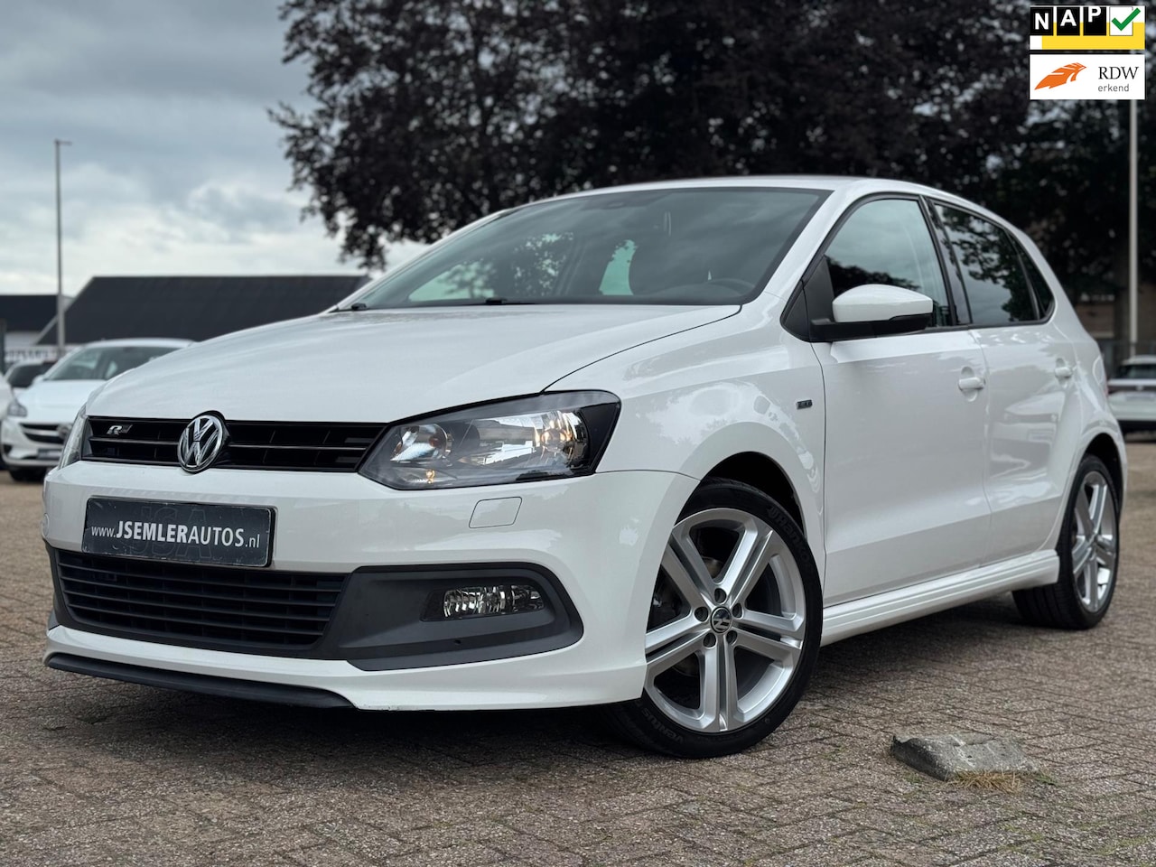 Volkswagen Polo - 1.2 R-Line Edition CLIMA PDC CRUISE CTRL 17INCH - AutoWereld.nl