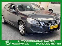 Volvo S60 - 1.6 T3 KINETIC CRUISE CONTROL CLIMATE CONTROL BLUETOOTH TELEFOON MEDIA VOORBEREIDING PDC A