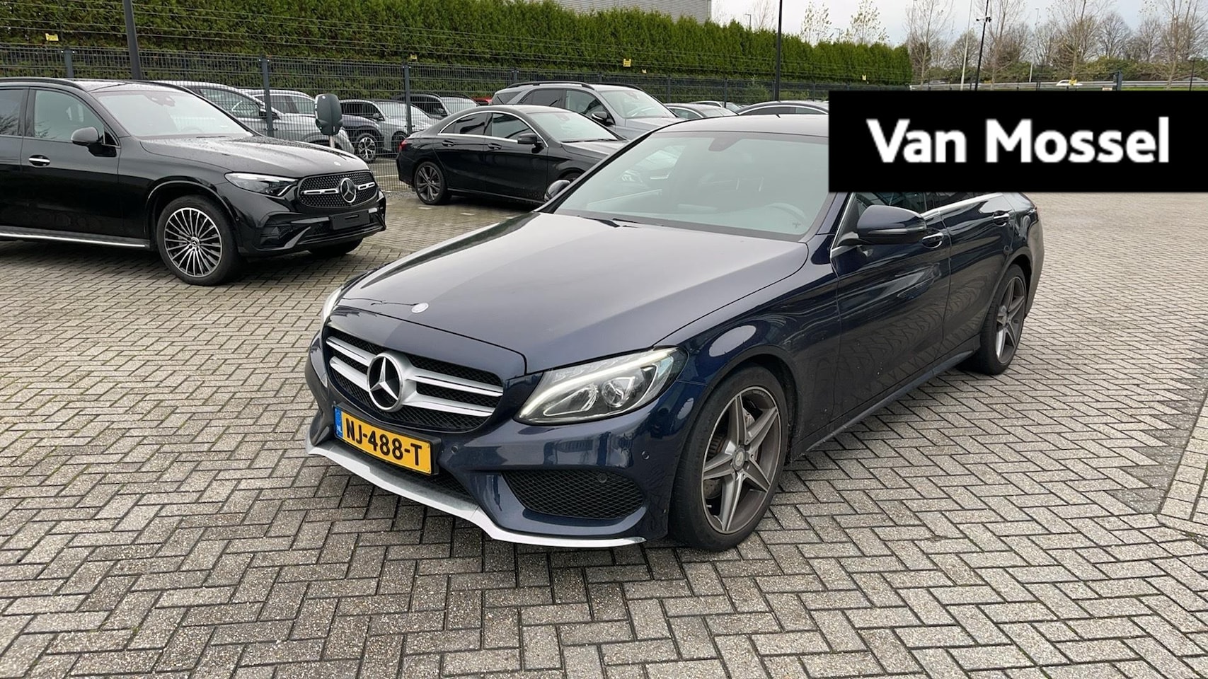 Mercedes-Benz C-klasse - 180 AMG Sport Edition | Achteruitrijcamera | Parkeersensoren | - AutoWereld.nl
