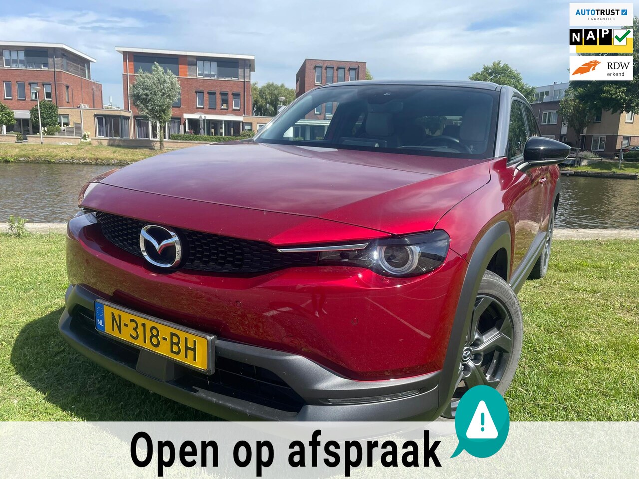 Mazda MX-30 - E-SkyActiv 145 First Edition 36 kWh NAVI CAMERA - AutoWereld.nl