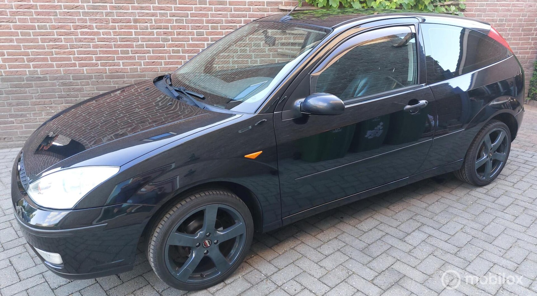 Ford Focus - 1.6-16V Futura 1.6-16V Futura (LEER/NIEUWE APK/AIRCONDITIONING) - AutoWereld.nl