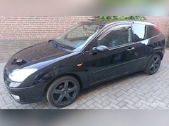 Ford Focus - 1.6-16V Futura (LEER/NIEUWE APK/AIRCONDITIONING)
