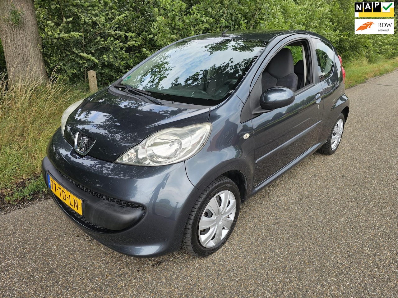 Peugeot 107 - 1.0-12V XS 1.0-12V XS - AutoWereld.nl
