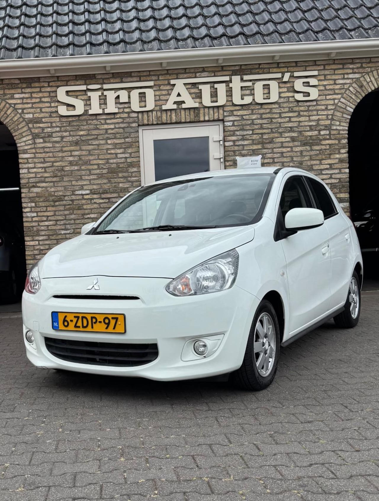 Mitsubishi Space Star - 1.0 Bright Bj 2015 Lage wegenbelasting - AutoWereld.nl