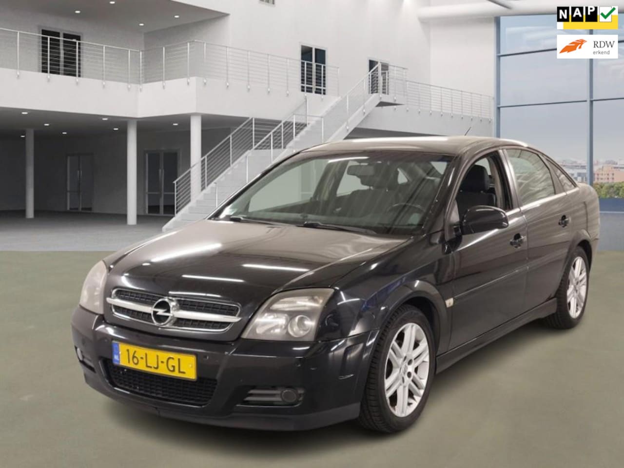 Opel Vectra GTS - 2.2-16V Elegance 2.2-16V Elegance - AutoWereld.nl