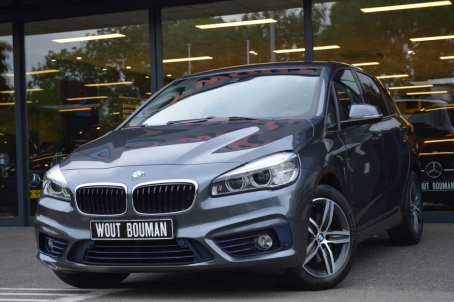 BMW 2-serie Active Tourer - 218i M Sport Aut. Led Navi Head-Up Keyless Afn.trekh Pdc - AutoWereld.nl