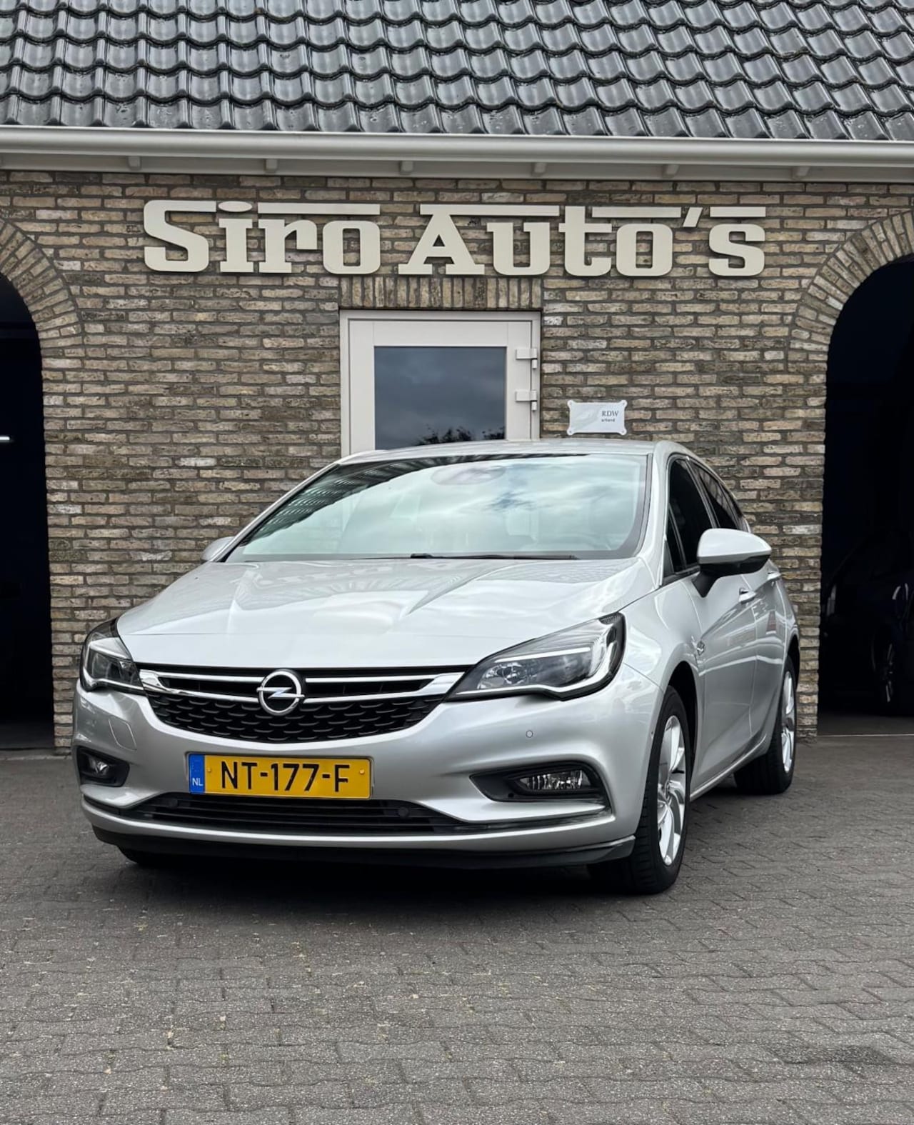 Opel Astra - 1.4 Innovation Bj 2017 met slechts 56020 km - AutoWereld.nl