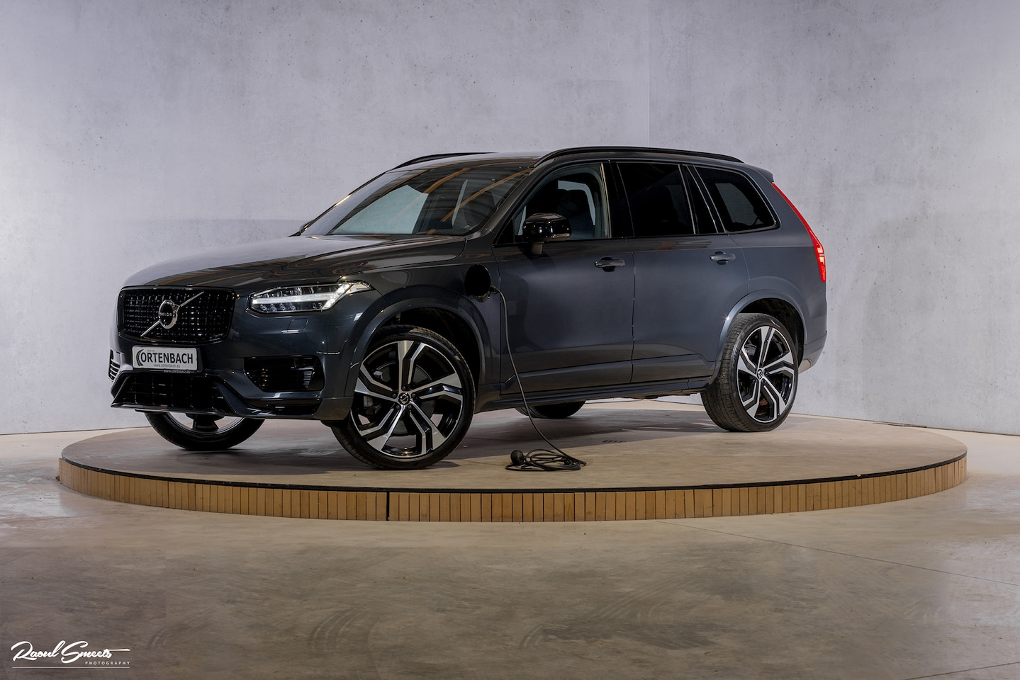 Volvo XC90 - 2.0 T8 Recharge AWD R-Design | Long Range | Zwenkbare Trekhaak | Harman Kardon | Adaptieve - AutoWereld.nl