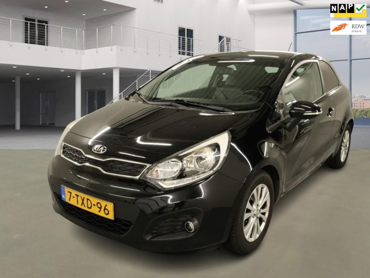Kia Rio - 1.2 CVVT World Cup Edition 1.2 CVVT World Cup Edition - AutoWereld.nl