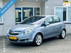 Opel Corsa - 1.4-16V Cosmo Automaat|Airco|Trekhaak