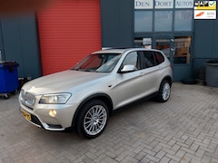 BMW X3 - XDrive28i High Executive CLIMAAT.*PANO-DAK*TREKHAAK*245PK*NAP