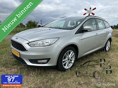 Ford Focus Wagon - 1.0 Lease Edition NAVI AIRCO CRUISE LEES TEKST