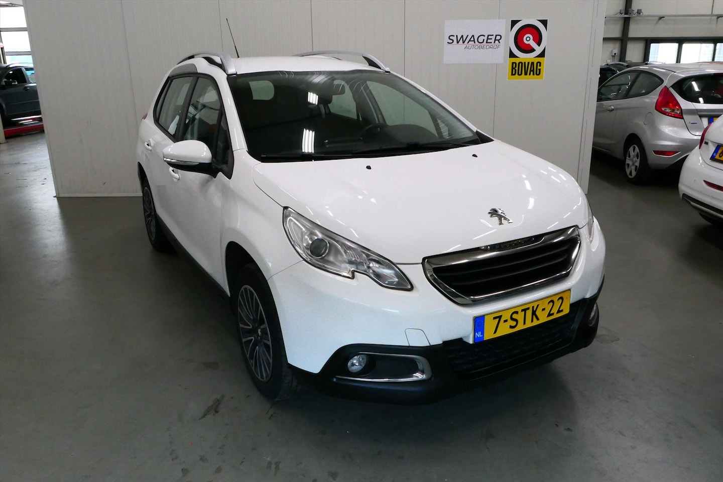 Peugeot 2008 - 1.2 VTi Active 1.2 VTi 82pk Active - AutoWereld.nl