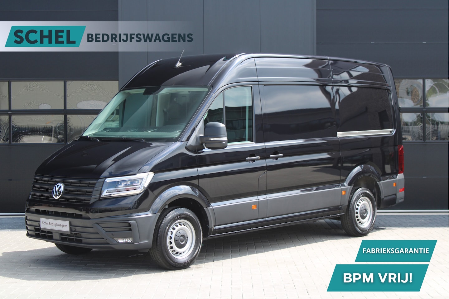 Volkswagen Crafter - 35 2.0 TDI L3H3 177pk - 2x Schuifdeur - LED - Trekhaak - Navigatie - DAB - Geveerde stoel - AutoWereld.nl
