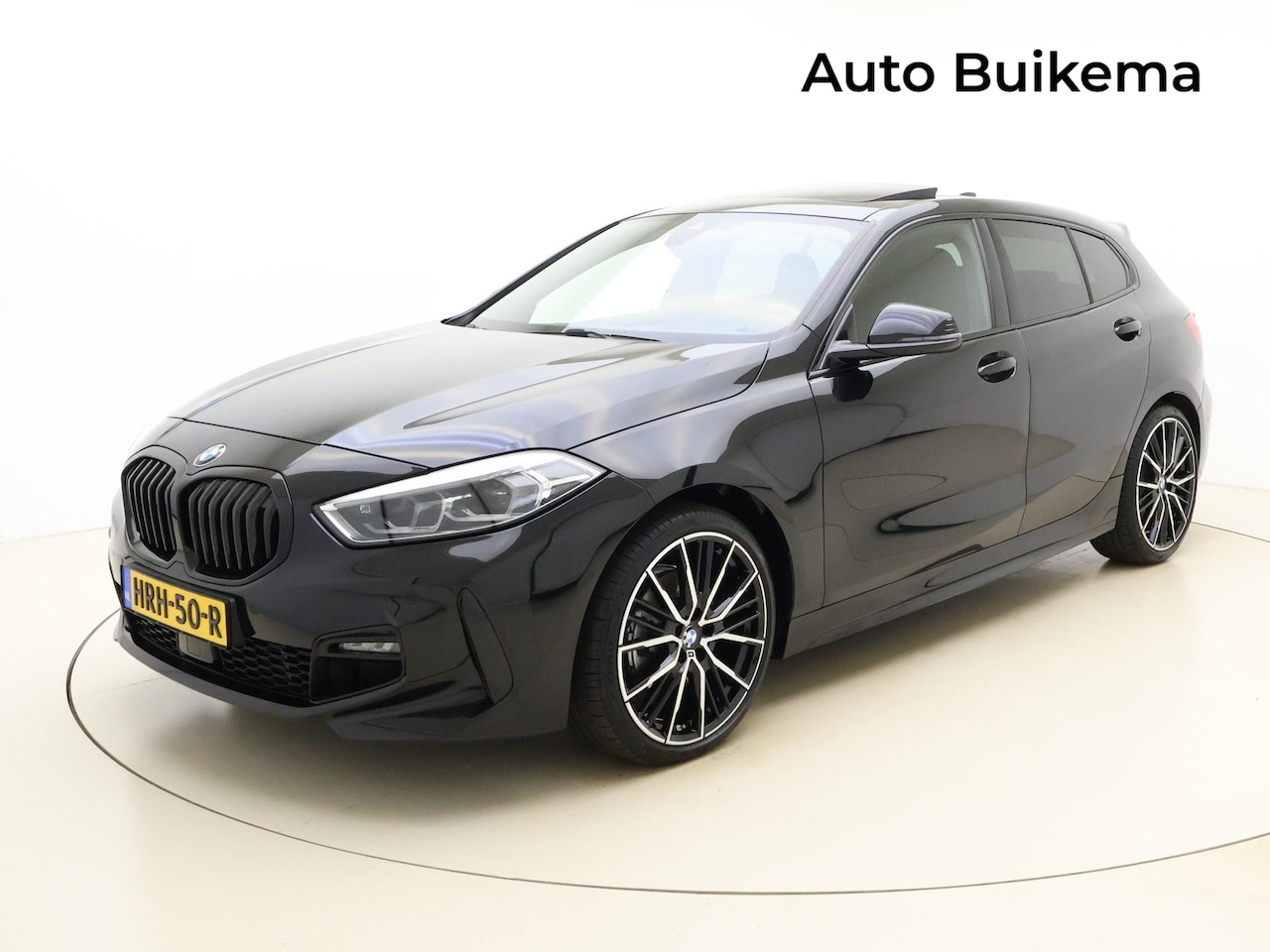 BMW 1-serie - 118i M Sport -HeadUp -Pano Dak -Cruise Control Adaptief -Harman/Kardon Surround -Stoelen E - AutoWereld.nl