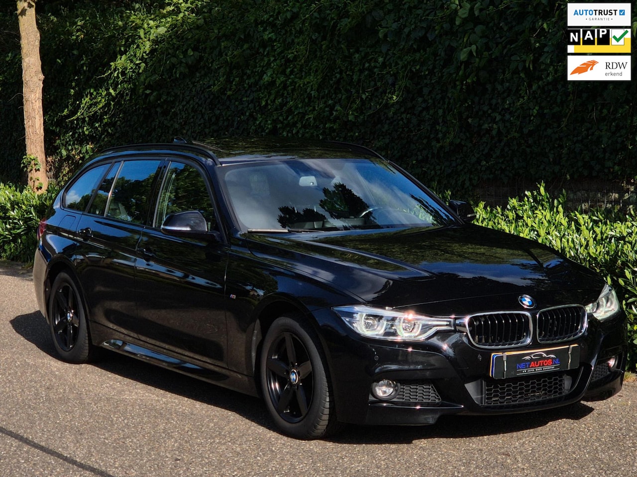 BMW 3-serie Touring - 320i High Executive M Sport Panorama Apple CarPlay Trekhaak NAP APK Rijklaar - AutoWereld.nl