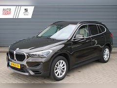 BMW X1 - sDrive20i 192PK Executive Leer Full-Led Camera Navigatie
