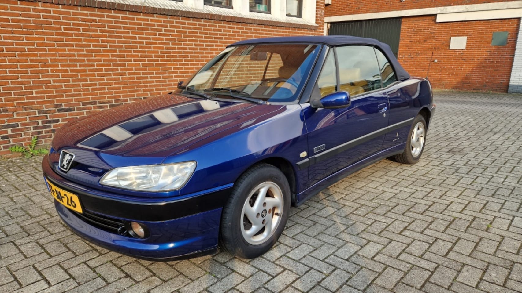 Peugeot 306 Cabriolet - 1.8-16V Palm Beach 1.8-16V Palm Beach - AutoWereld.nl