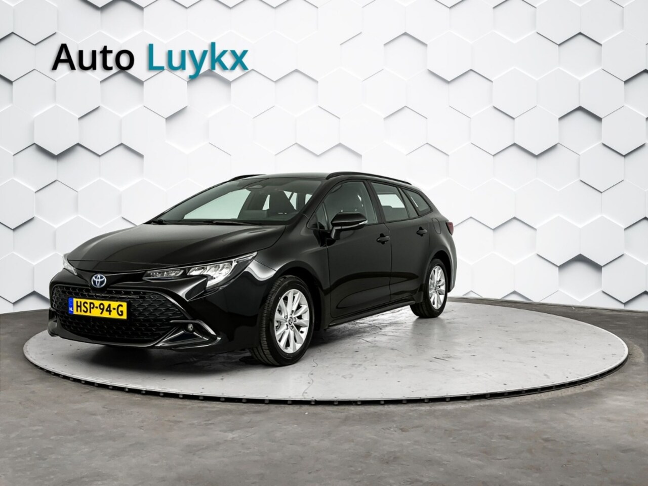 Toyota Corolla Touring Sports - Hybrid 140 Active | Stoel + Stuur Verwarmd | Adaptieve Cruise Control | Parkeercamera - AutoWereld.nl
